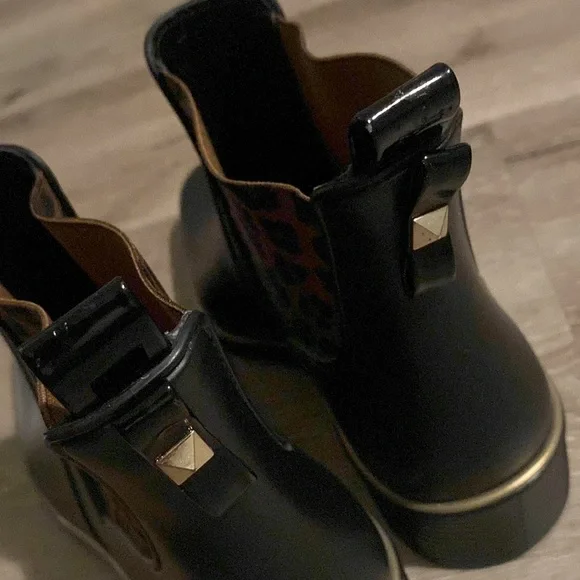 EUC [kate spade] Cheetah Print Black Ankle Bootie Rainboots Women’s Sz 9.0 - Picture 10 of 13